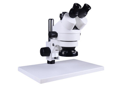 Microscope stéréo 270X 4.5X de bourdonnement de l'électronique soudant l'oculaire incliné de 45 degrés