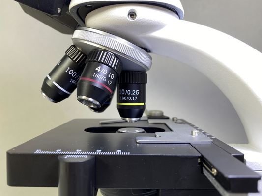 microscope 1000X biologique monoculaire avec des options de polarisation de champ foncé