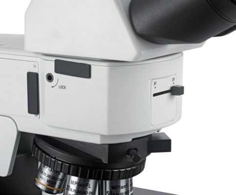 Caméra optique 50X DIC objectif de microscope de champ foncé de Trinocular métallurgique